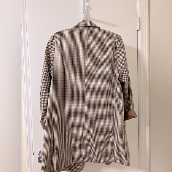 Boohoo Tan Blazer in Size 4 - Picture 3 of 9